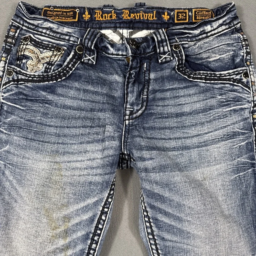 Men's 32 Rock Revival Jeans Clifford Straight 0855 WHISKERING THICKS STITCH
